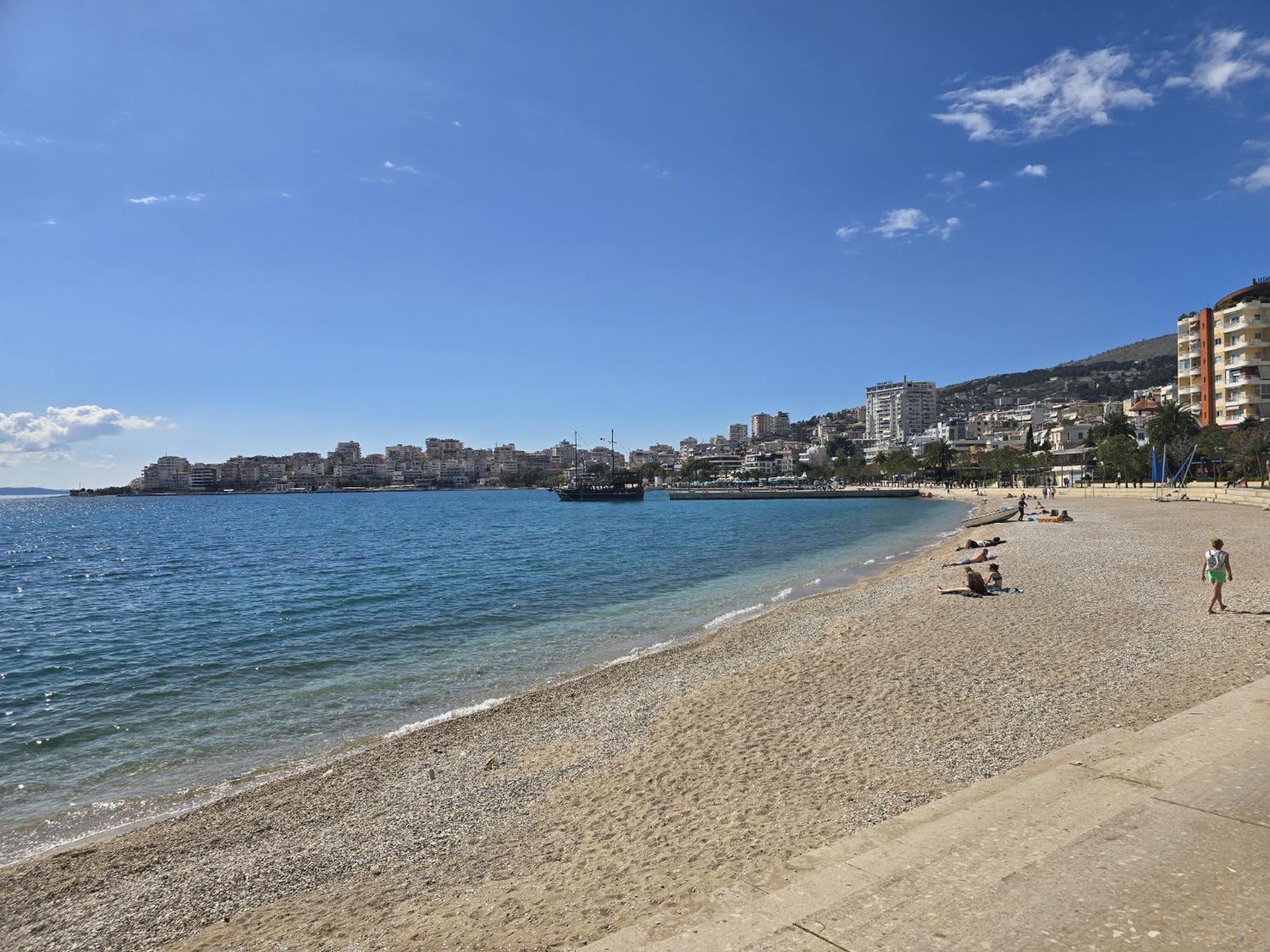 Deep Blue Rooftop - 111 Appartement Saranda